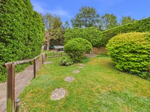 REAR GARDEN- click for photo gallery